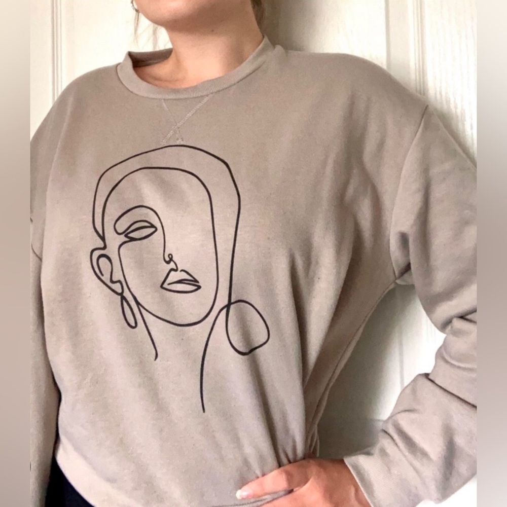 Primark | Cream Casual Graphic one line drawing of a Woman Sweatshirt size S
